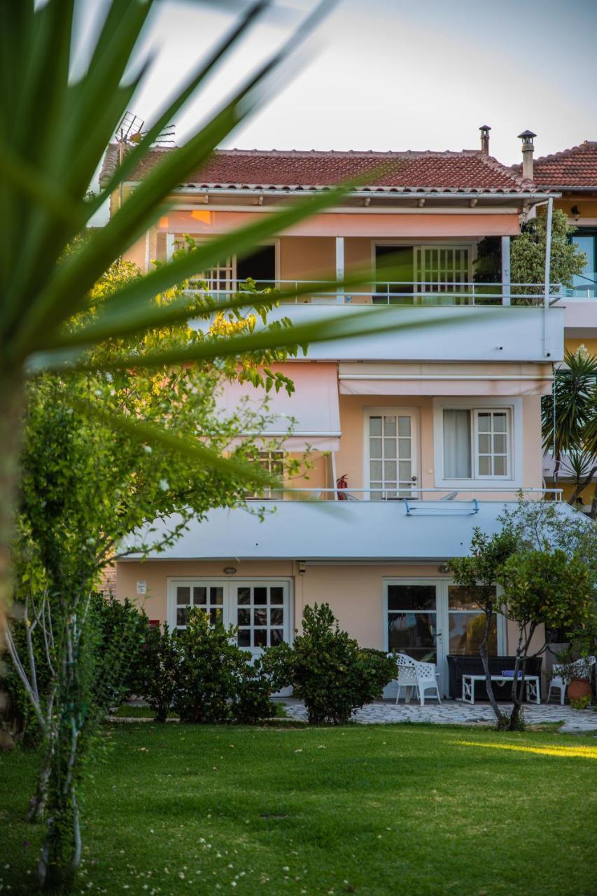 Elati Beach Aparthotel Nydri  Exterior photo